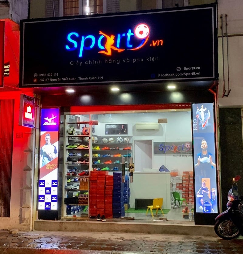Độ bền vượt trội của giày bóng đá chính hãng so với giày fake giúp bạn an tâm khi mua bóng đá chính hãng