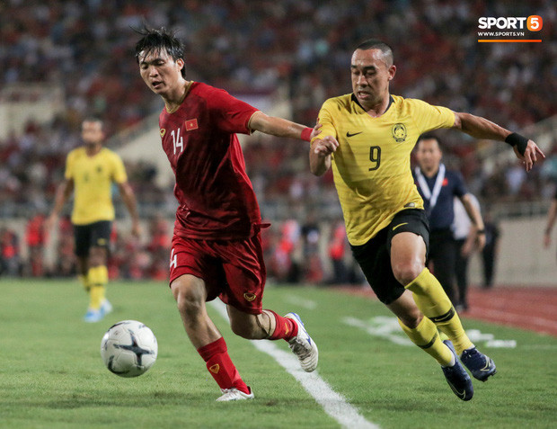 Đội tuyển Việt Nam thi đấu vòng loại World Cup 2020 bị hoãn vì dịch