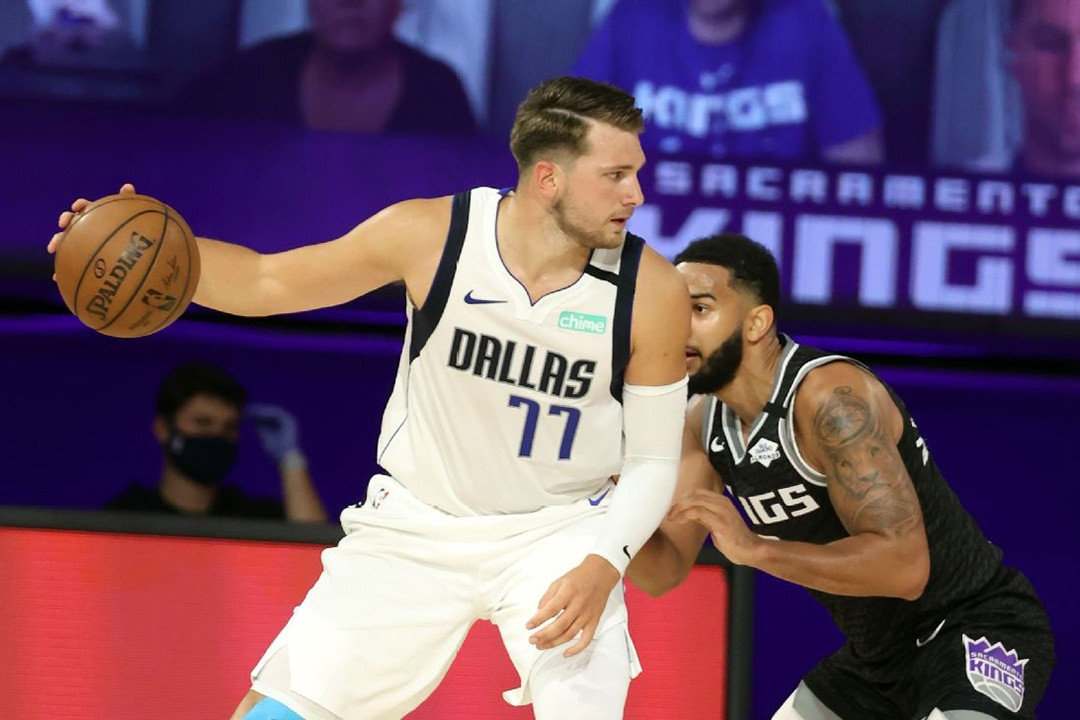 Dù giành chiến thắng, Luka Doncic vẫn không hài lòng với màn trình diễn của Mavericks, cho thấy tinh thần cạnh tranh mãnh liệt trong lịch bóng rổ NBA