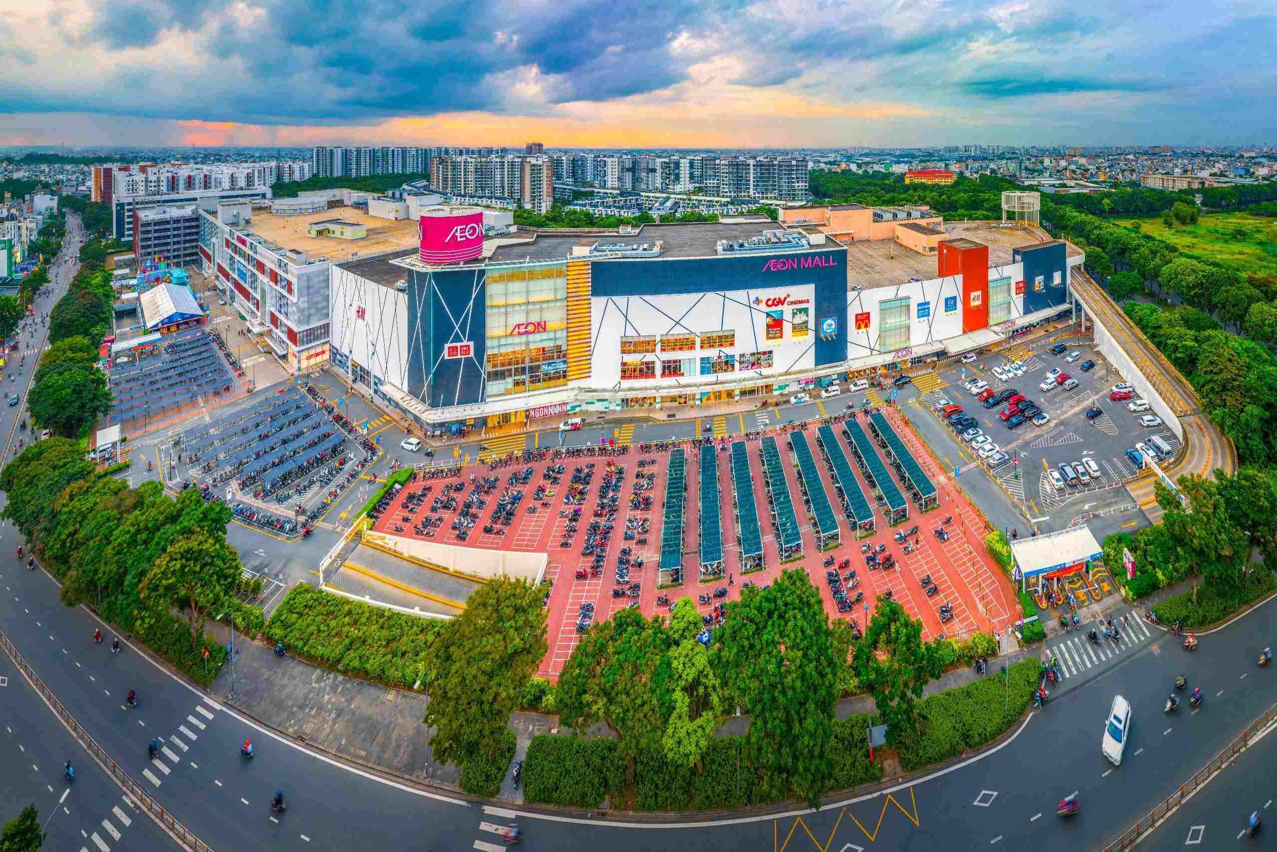 Không gian mua sắm rộng lớn tại AEON Mall Tân Phú