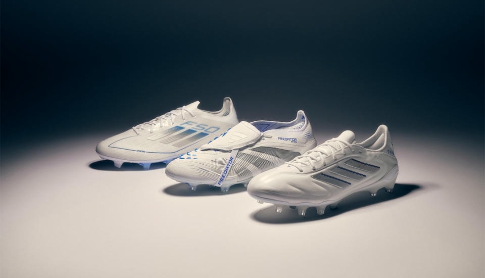 Giày Adidas đá bóng cỏ nhân tạo từ bộ sưu tập Polar Victory Pack với sắc trắng tinh khiết