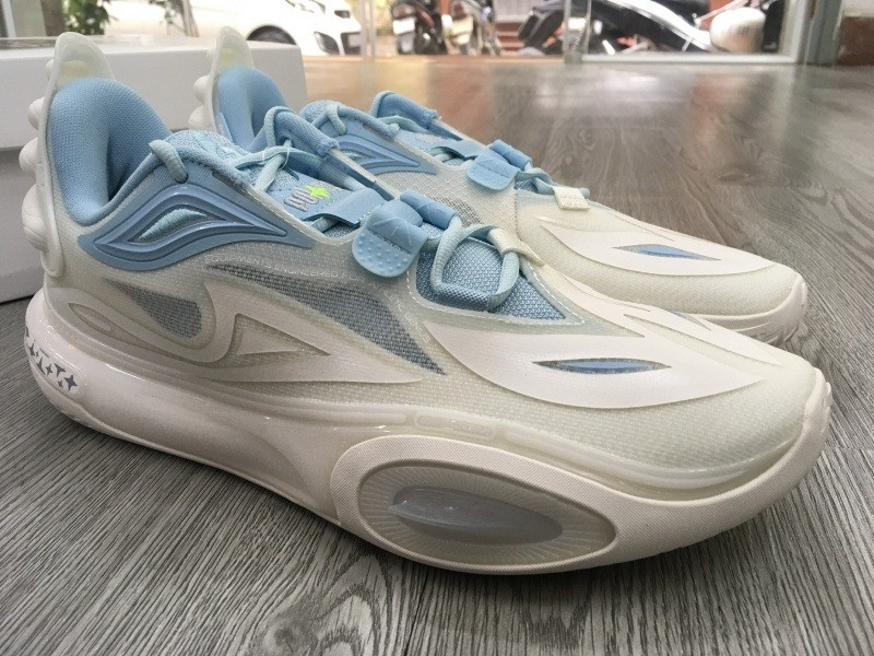 Giày bóng rổ Lining Wade All City 11 V2 Cloud White