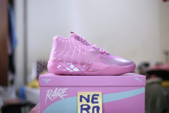 Giày bóng rổ Puma MB.01 Iridescent Pink 309755-01
