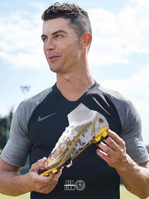 Giày đá bóng Nike Mercurial Superfly CR110 của CR7