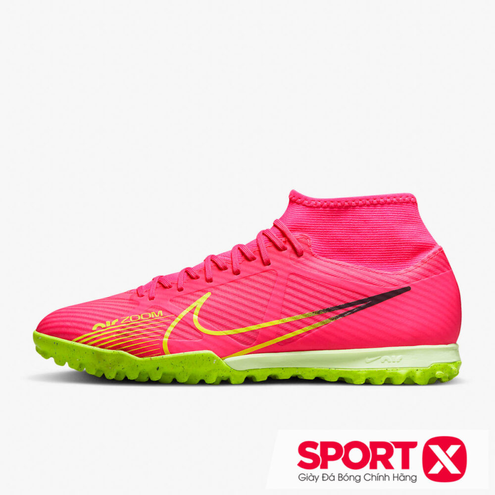 Giày đá bóng Nike Zoom Mercurial Superfly 9 Academy TF hồng chuối, thể hiện công nghệ và màu sắc nổi bật của giày đá bóng nike cao cổ