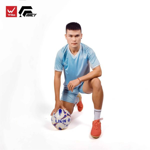 Giày đá bóng Wika Fancy màu đỏ