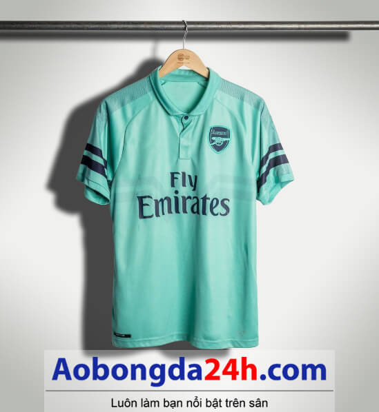 Hình ảnh áo bóng đá đẹp nhất 2019 của clb Arsenal màu xanh bạc hà