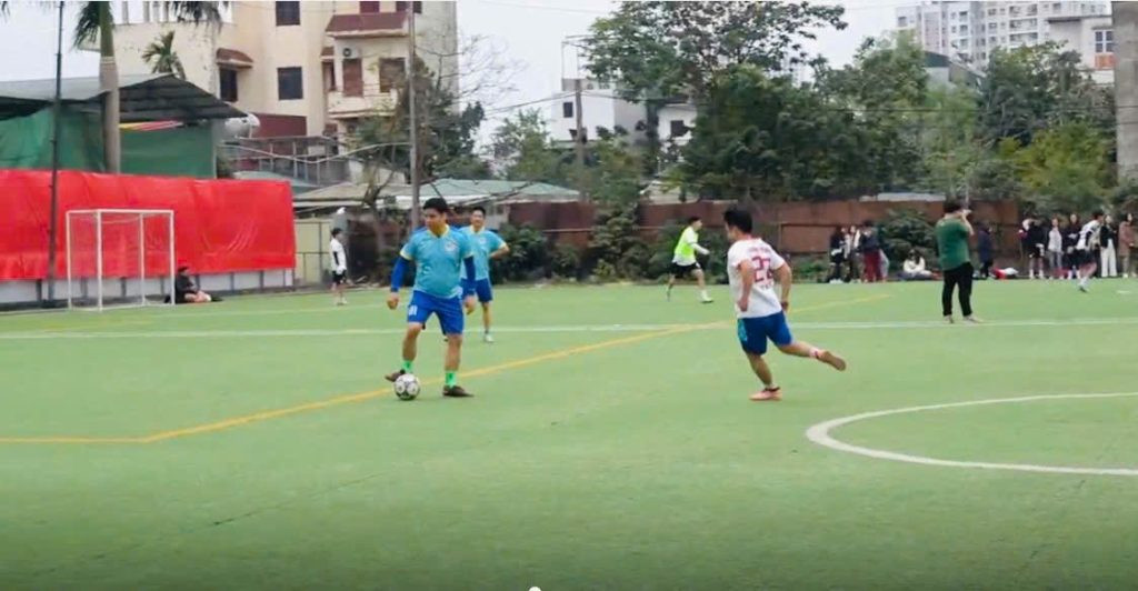 Hình ảnh khoảnh khắc ăn mừng bàn thắng đầy cảm xúc của các cầu thủ tại Cúp Tứ Hùng Đất Việt