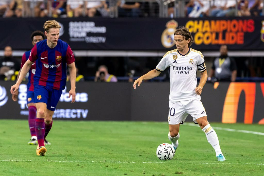 Hình ảnh trận cầu Siêu Kinh Điển giữa Barcelona và Real Madrid trong khuôn khổ La Liga ngày 28 tháng 10