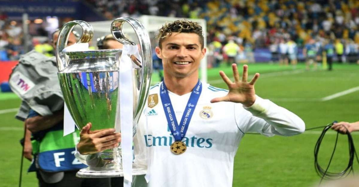 Hình nền cầu thủ Ronaldo 4K cực chất cho máy tính
