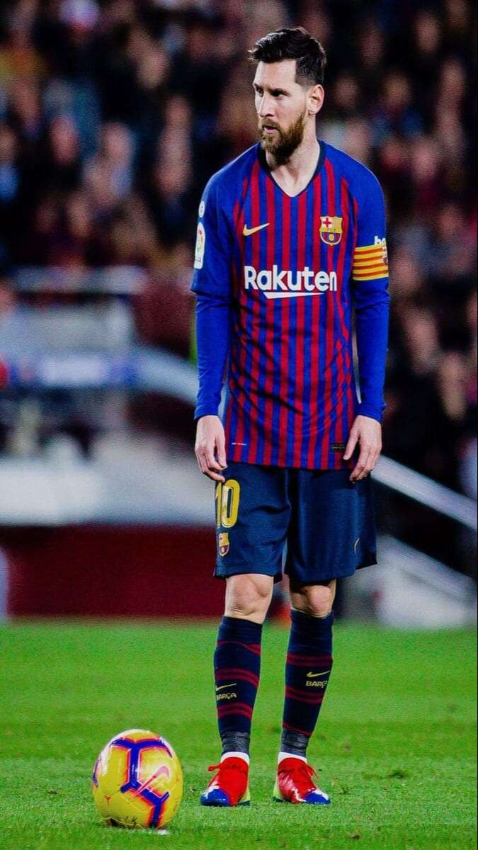 Hình nền đẹp bóng đá của Luka Modrić với phong cách chơi đẳng cấp