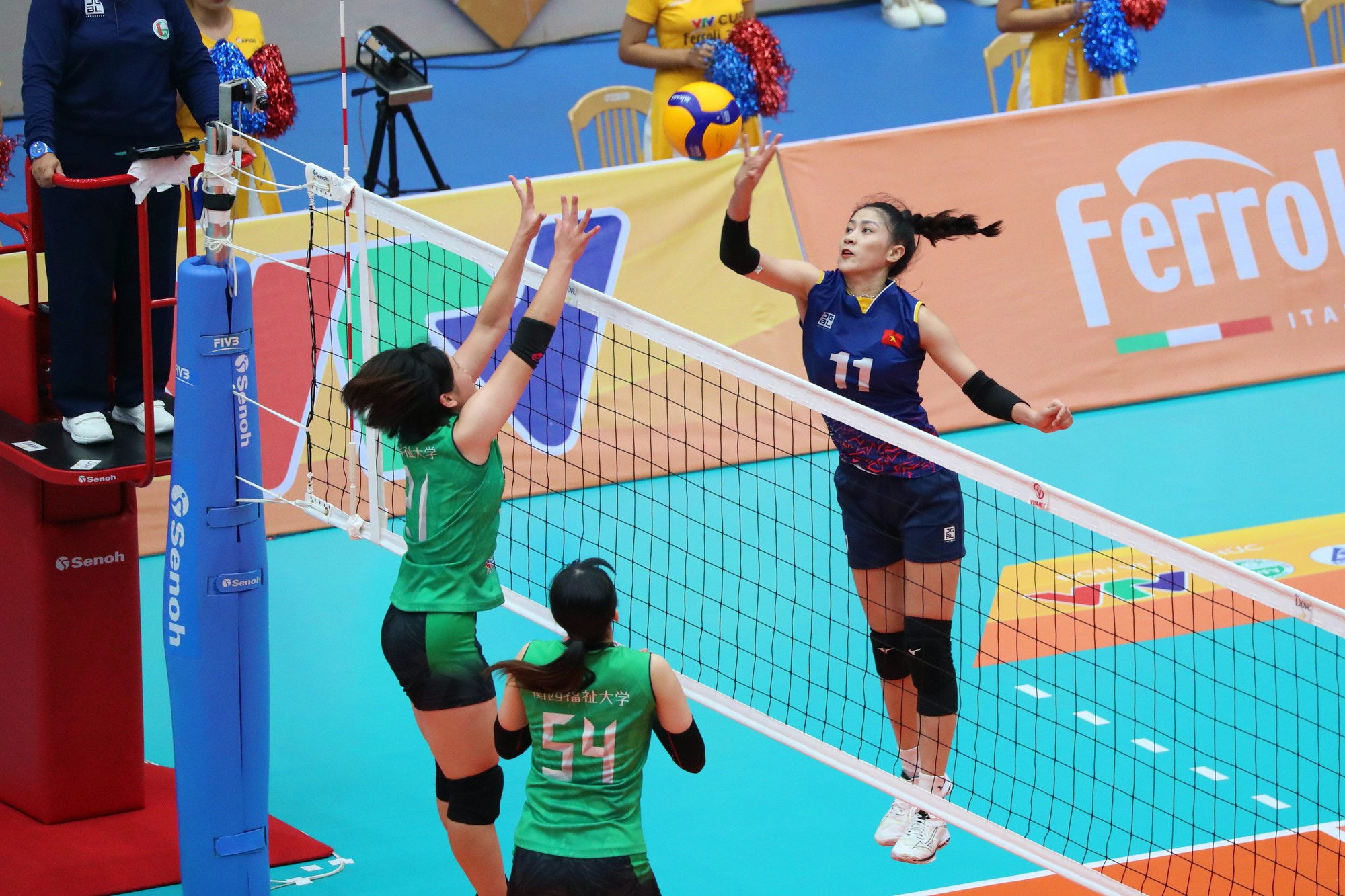 Hoàng Thị Kiều Trình với những pha ghi điểm xuất sắc tại VTV Cup 2023
