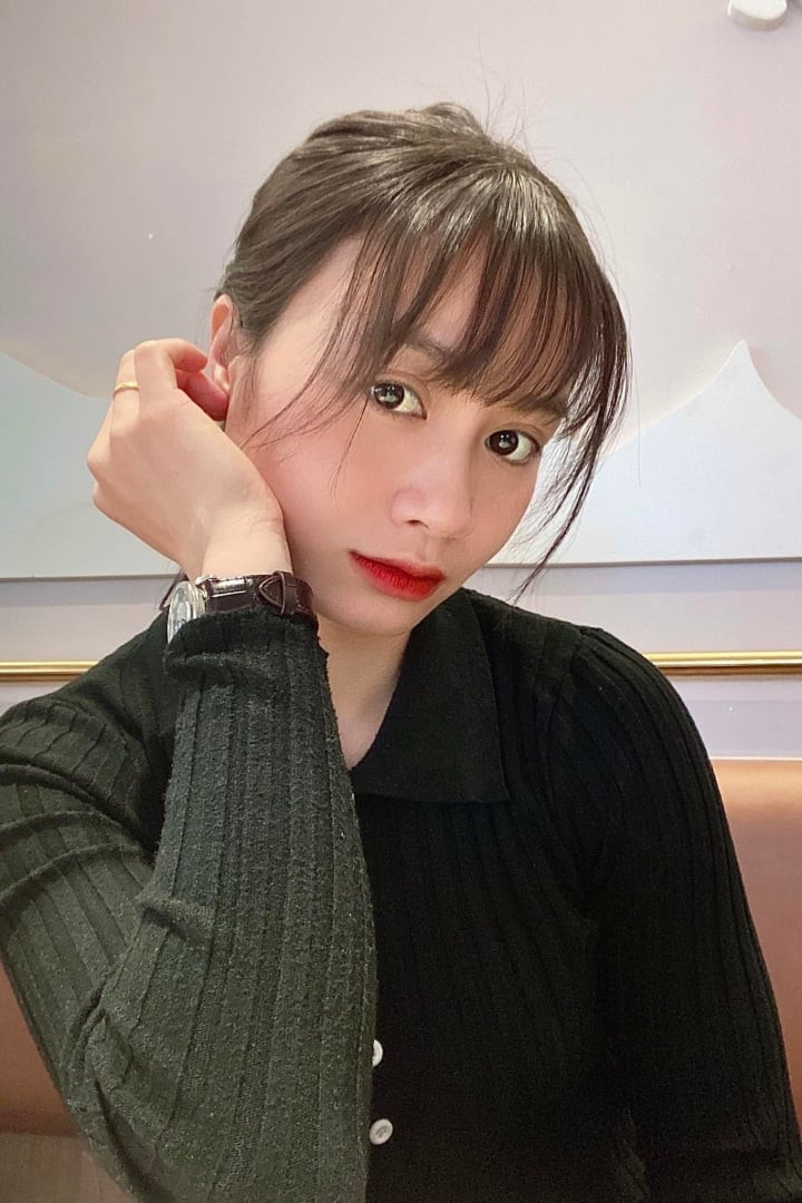 Hoàng Thị Loan thể hiện sự tập trung và quyết tâm trên sân