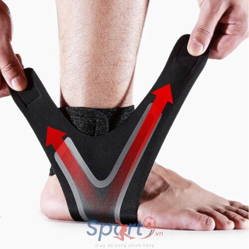 Hướng dẫn 4 bước quấn băng cổ chân nhanh chóng, chính xác