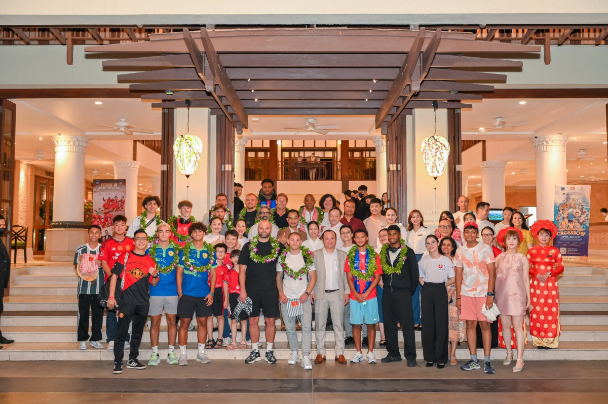 Huyền thoại bóng đá MU giao lưu cùng người hâm mộ tại Furama Resort Đà Nẵng