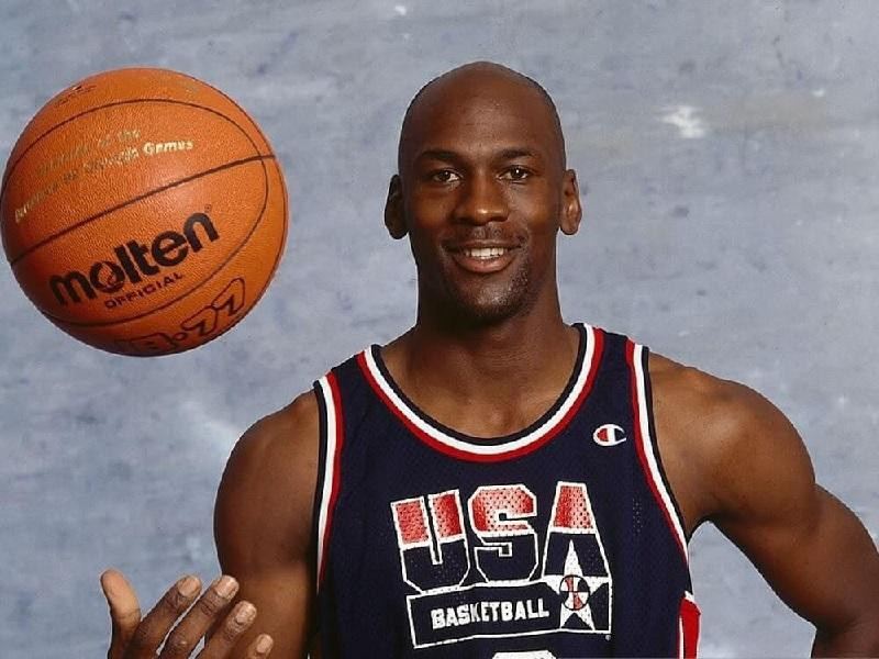 Huyền thoại bóng rổ Michael Jordan, biểu tượng vĩ đại của giải bóng rổ NBA