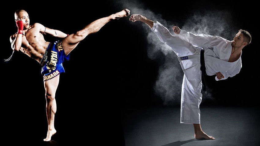 Võ sĩ Muay Thai thực hiện đòn gối trong kỹ thuật Clinch đặc trưng
