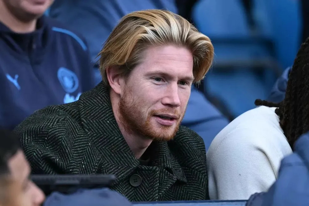 Kevin De Bruyne, một trong những cầu thủ thu nhập cao nhất, đang thi đấu cho Manchester City