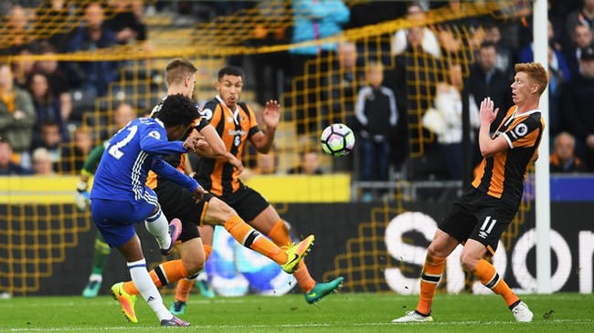 Khung thành bóng đá 11 người chuẩn FIFA với kích thước 7m32 x 2m44, sẵn sàng cho trận đấu