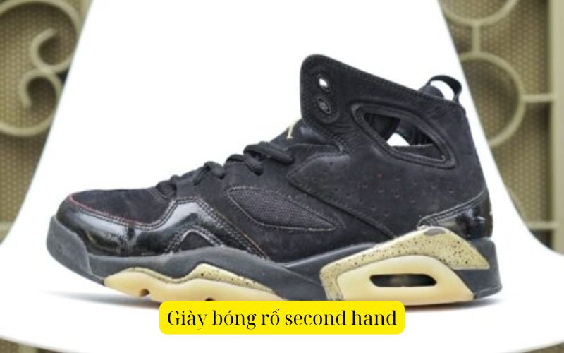 Kiểm tra tình trạng và chất lượng giày bóng rổ second hand