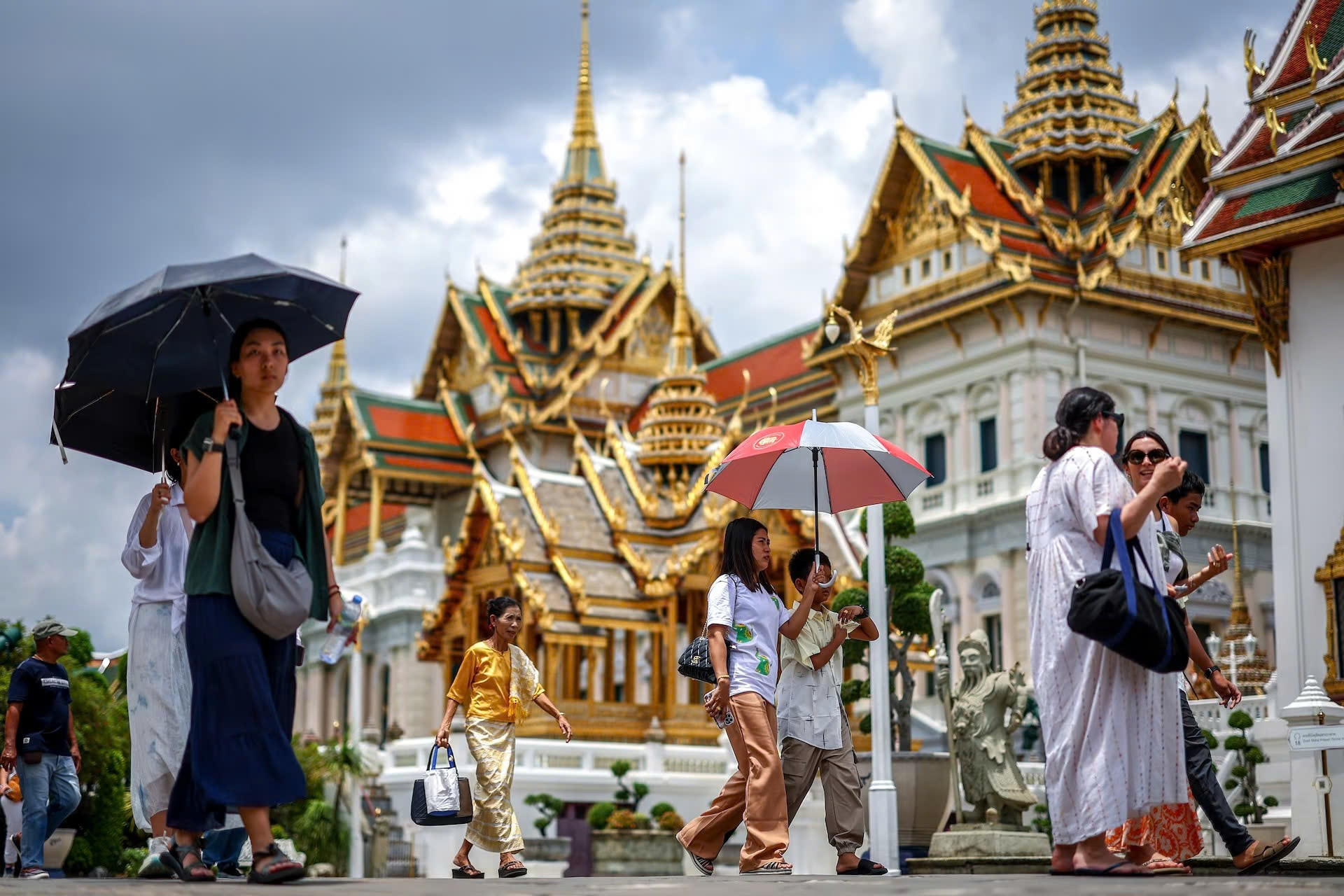 Kiến trúc Hoàng gia Thái Lan tại Grand Palace, biểu tượng văn hóa quốc gia