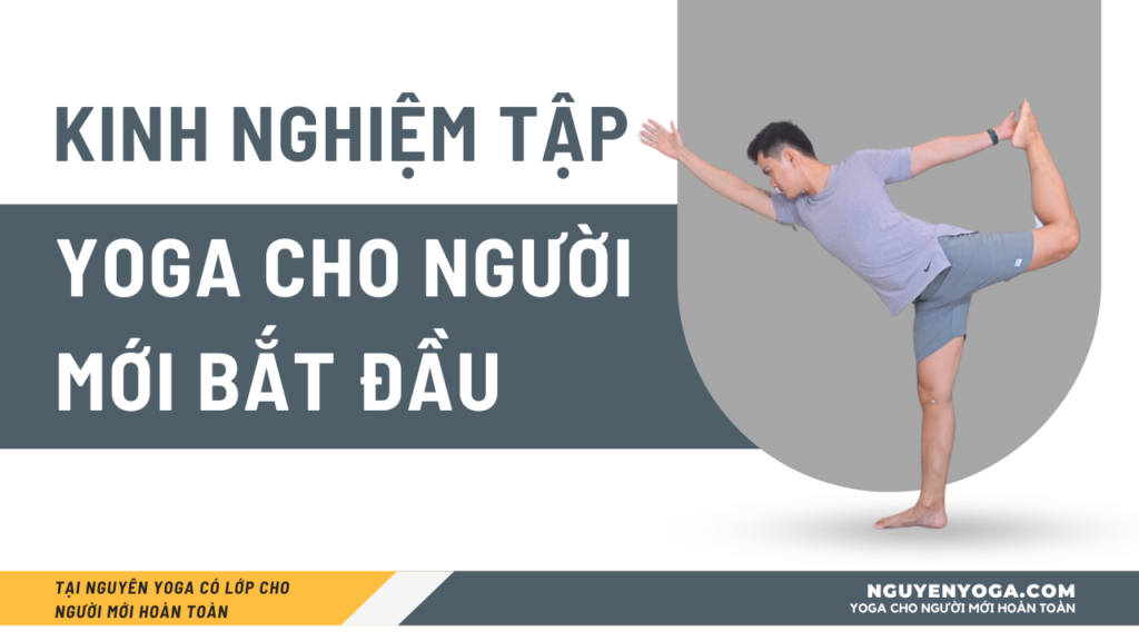 Người mới bắt đầu tập yoga với thảm và không gian yên tĩnh