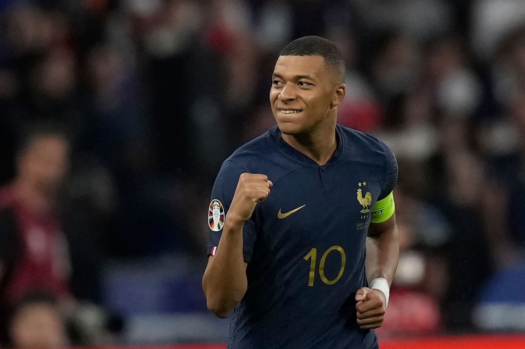 Kylian Mbappe tự nhận xứng đáng với Quả Bóng Vàng - VnExpress Thể thao