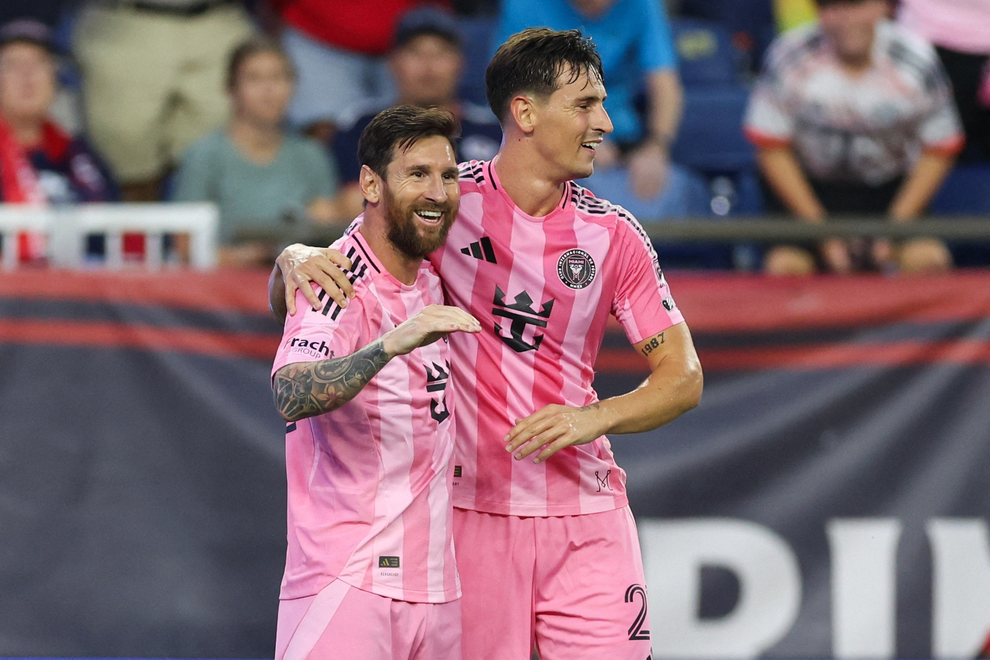Lionel Messi ăn mừng sau khi ghi bàn, củng cố kỷ lục ghi bàn liên tiếp tại MLS