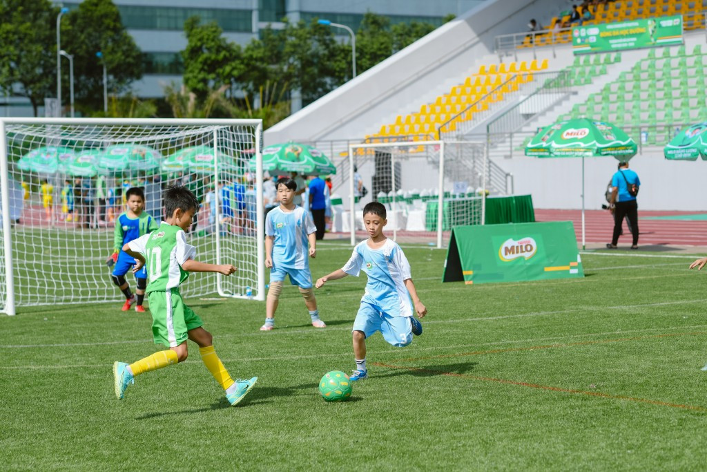Lớp học bóng chuyền cơ bản tại Thiên Phúc