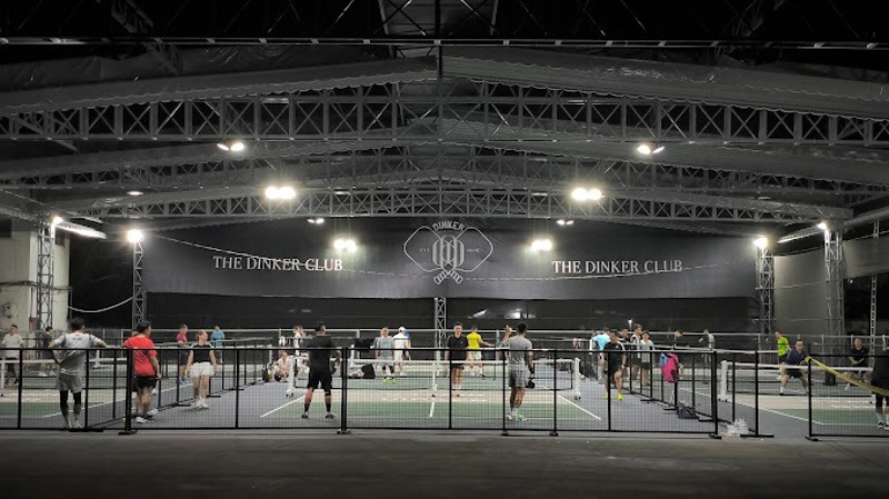 Lưới sân Pickleball và cơ sở vật chất chất lượng tại Dinker Pickleball Club