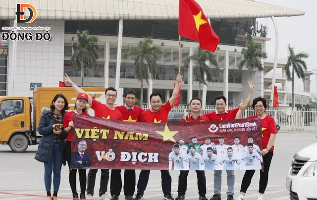 Mẫu băng rôn thông điệp cổ vũ ngắn gọn và ý nghĩa