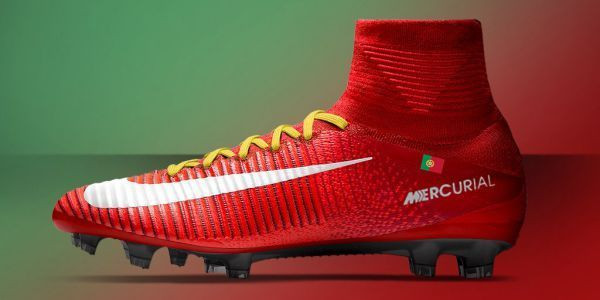 Mẫu giày đá bóng Nike Mercurial CR7 Campeoes