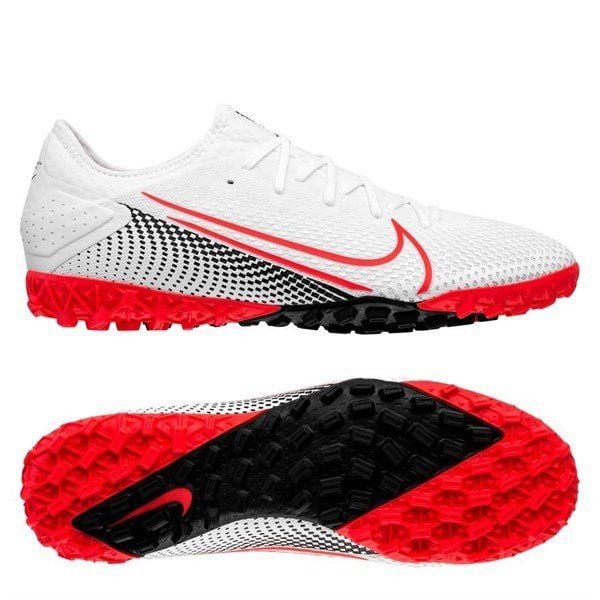 Mẫu giày Nike đinh TF mới nhất, vật liệu cao cấp tại các shop giày đinh đá bóng