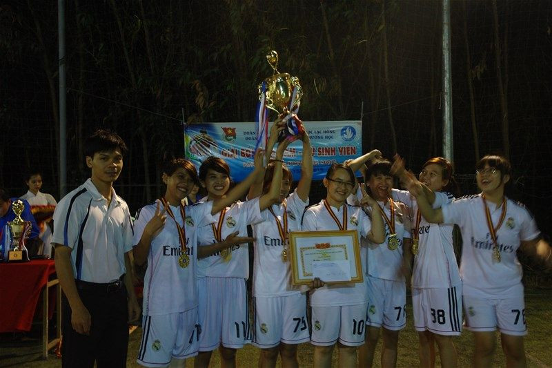Mẫu lời dẫn