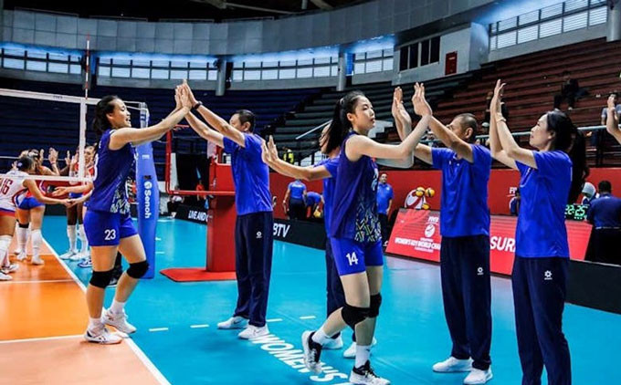 Một pha bóng quyết liệt trong khuôn khổ giải đấu do Liên đoàn Bóng chuyền Việt Nam tổ chức.