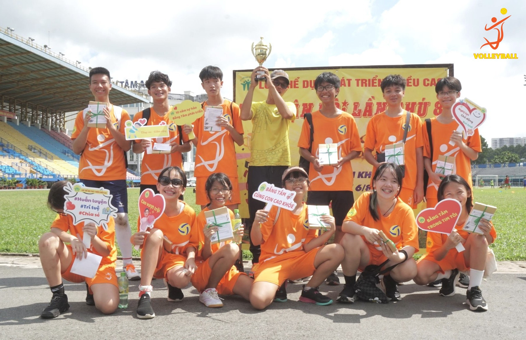 Nâng cao tinh thần đồng đội khi học cách đập bóng chuyền và phối hợp tấn công hiệu quả
