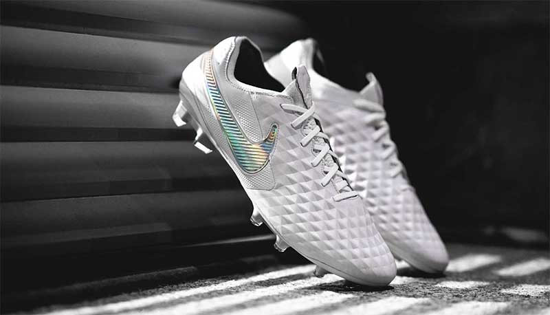 Nike Tiempo Legend 8 Nouveau White, thiết kế da kangaroo dạng đa giác tinh tế, khẳng định vị thế huyền thoại