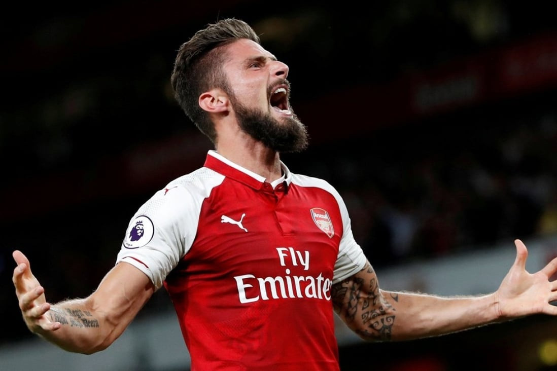 Olivier Giroud với khả năng làm tường và không chiến là một siêu dự bị đáng gờm