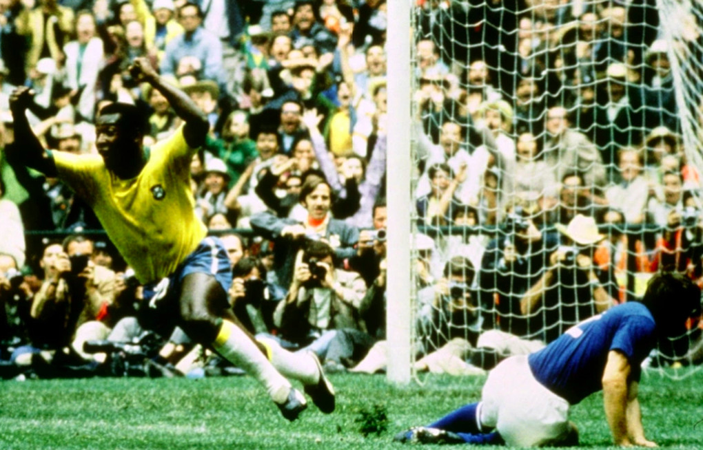 Pele, huyền thoại bóng đá Brazil, người đã ba lần vô địch World Cup