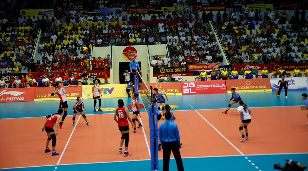 Pha chắn bóng thành công của VĐV Việt Nam trong trận ra quân VTV Cup 2019