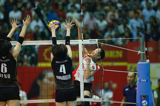 Pha chắn bóng uy lực của các cầu thủ Nhật Bản tại VTV Cup 2019