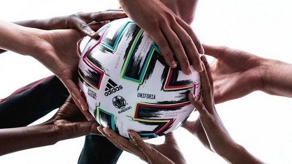 Quả bóng Uniforia chính thức của Euro 2020, biểu tượng đoàn kết trong bóng đá quốc tế và bối cảnh các giải đấu lớn như cúp bóng đá châu phi 2020