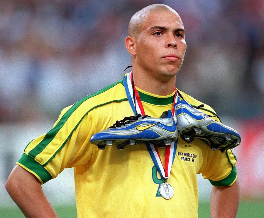 Ronaldo De Lima huyền thoại bóng đá thế giới