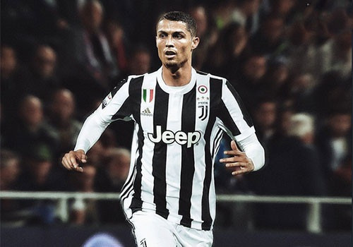 Ronaldo là bom tấn trên thị trường chuyển nhượng tại Serie A mùa trước, anh gia nhập Juventus từ Real Madrid