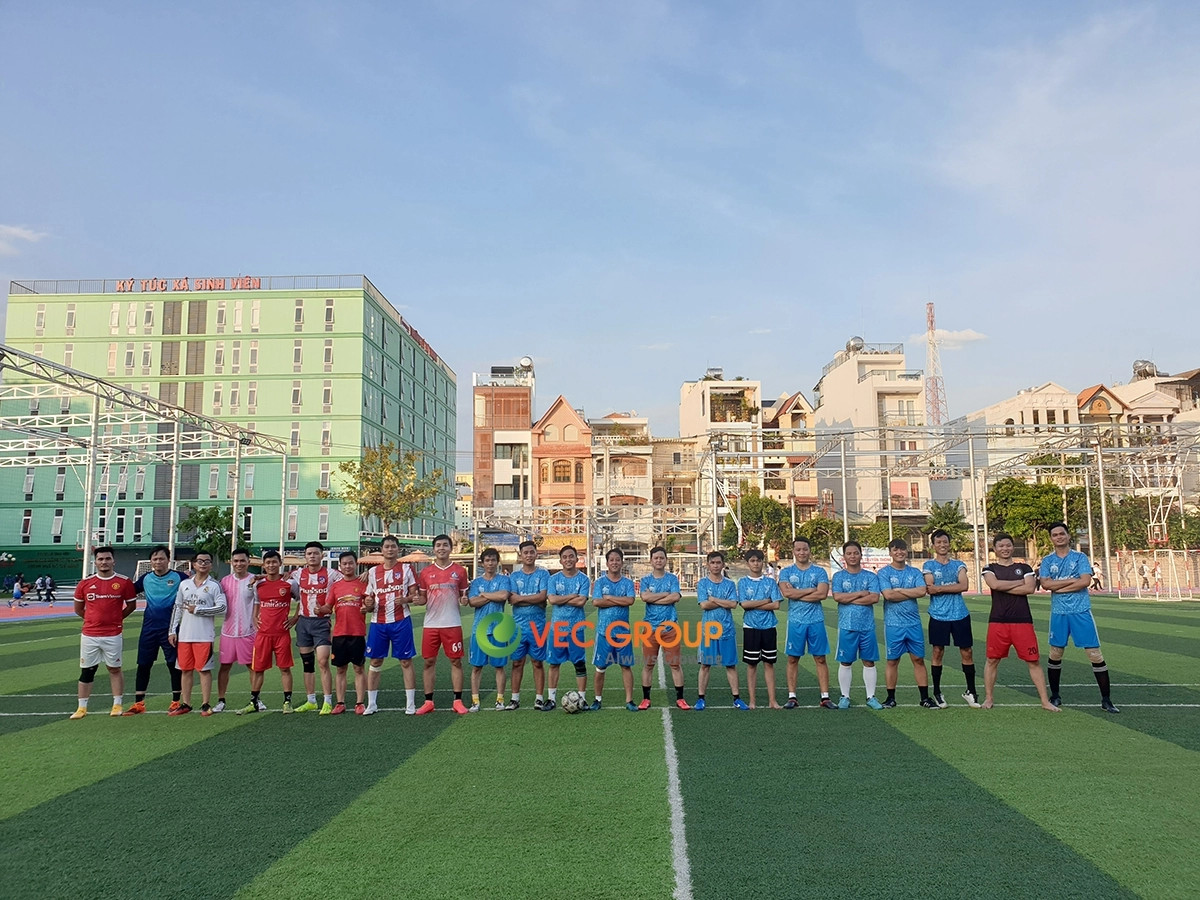 Sân bóng đá mini hiện đại ở Phúc Yên