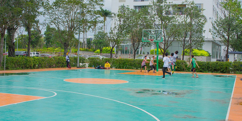 Sân bóng rổ Hoa Lư cung cấp tiện ích miễn phí, tạo điều kiện cho cộng đồng đam mê thể thao tại TP.HCM rèn luyện mỗi ngày.