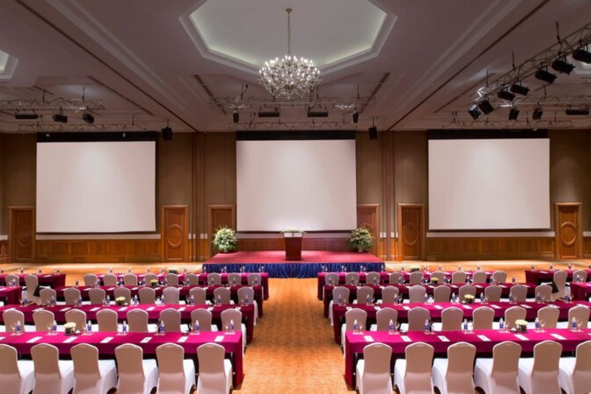 Setup phòng họp báo theo kiểu classroom cho hội thảo chuyên môn