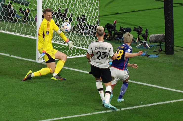 Takuma Asano dứt điểm lạnh lùng, ấn định chiến thắng lịch sử cho Nhật Bản trong trận đấu bóng đá với Đức