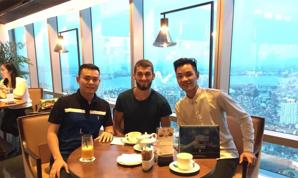 Thành viên BQT của CFCVN tiếp con trai Chủ tịch Roman Abramovich - anh Arkadiy Abramovich