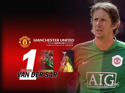 Thủ thành Edwin van der Sar, người nắm giữ kỷ lục giữ sạch lưới dài nhất tại Premier League